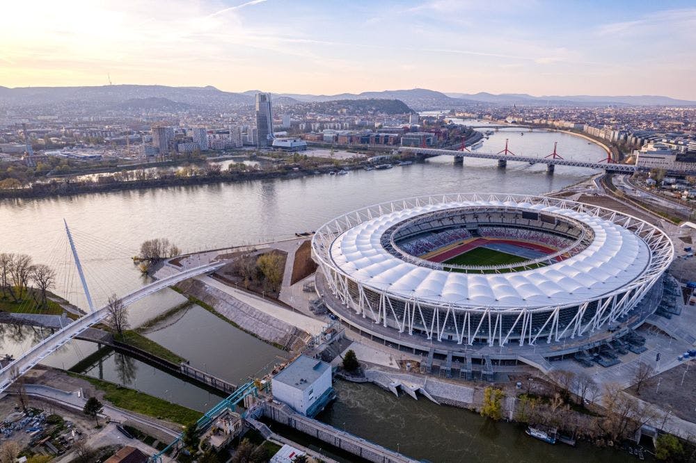 Εντυπωσιακό το ολοκαίνουργιο στάδιο της Βουδαπέστης που θα φιλοξενήσει το Παγκόσμιο Στίβου runbeat.gr